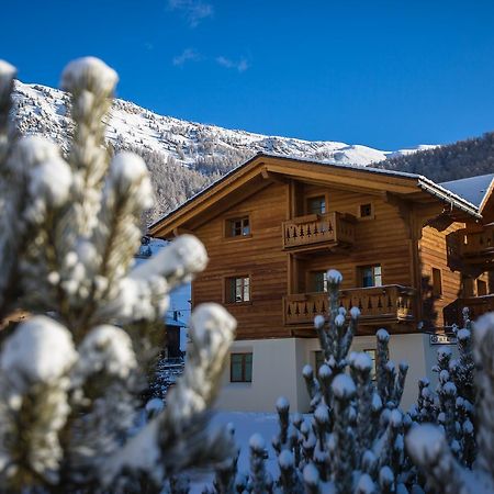 Les Fleurs Bleues Aparthotel Ливиньо Екстериор снимка
